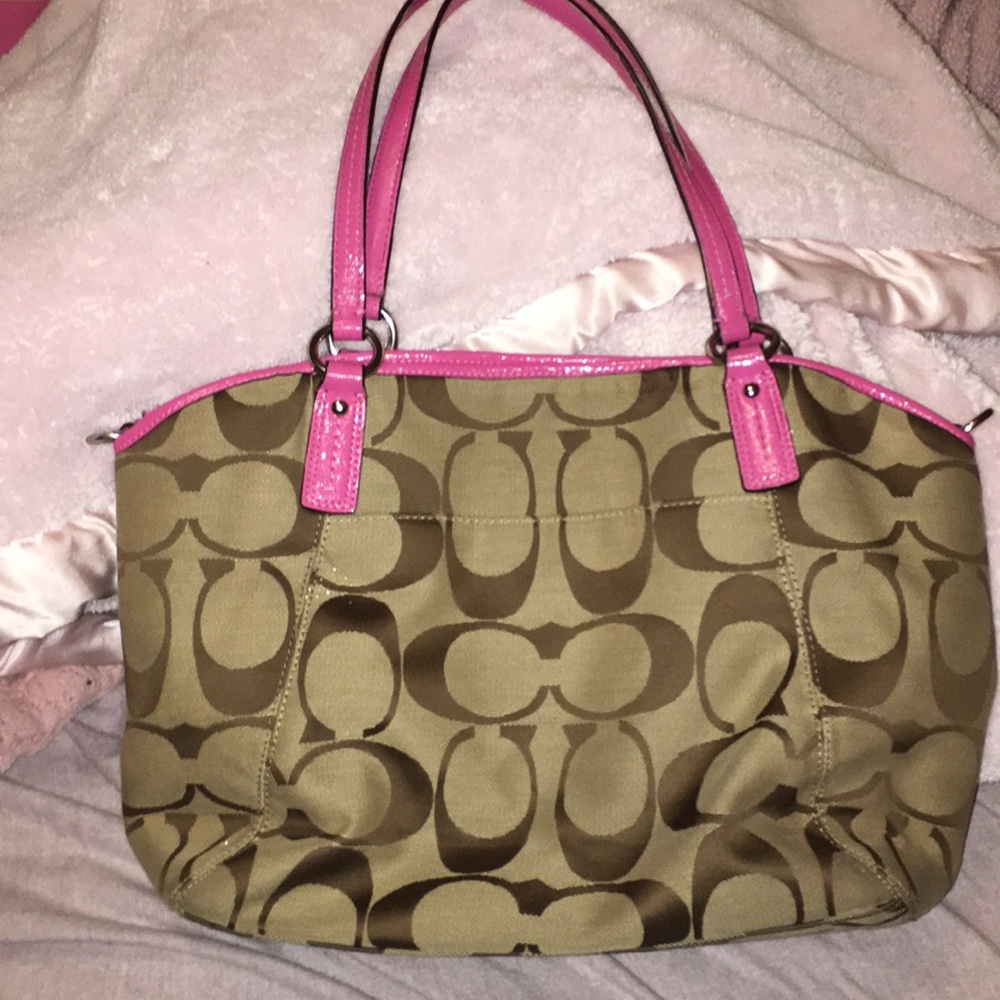 Coach purse - Picture 2 of 3